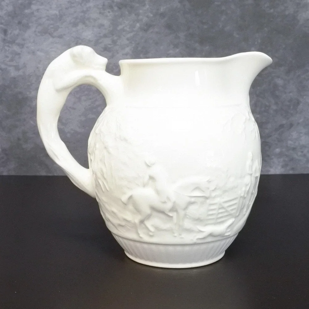 Rare Vintage Wedgwood Etruria & Barlaston Devonshire Off White Bowl Pitcher Set
